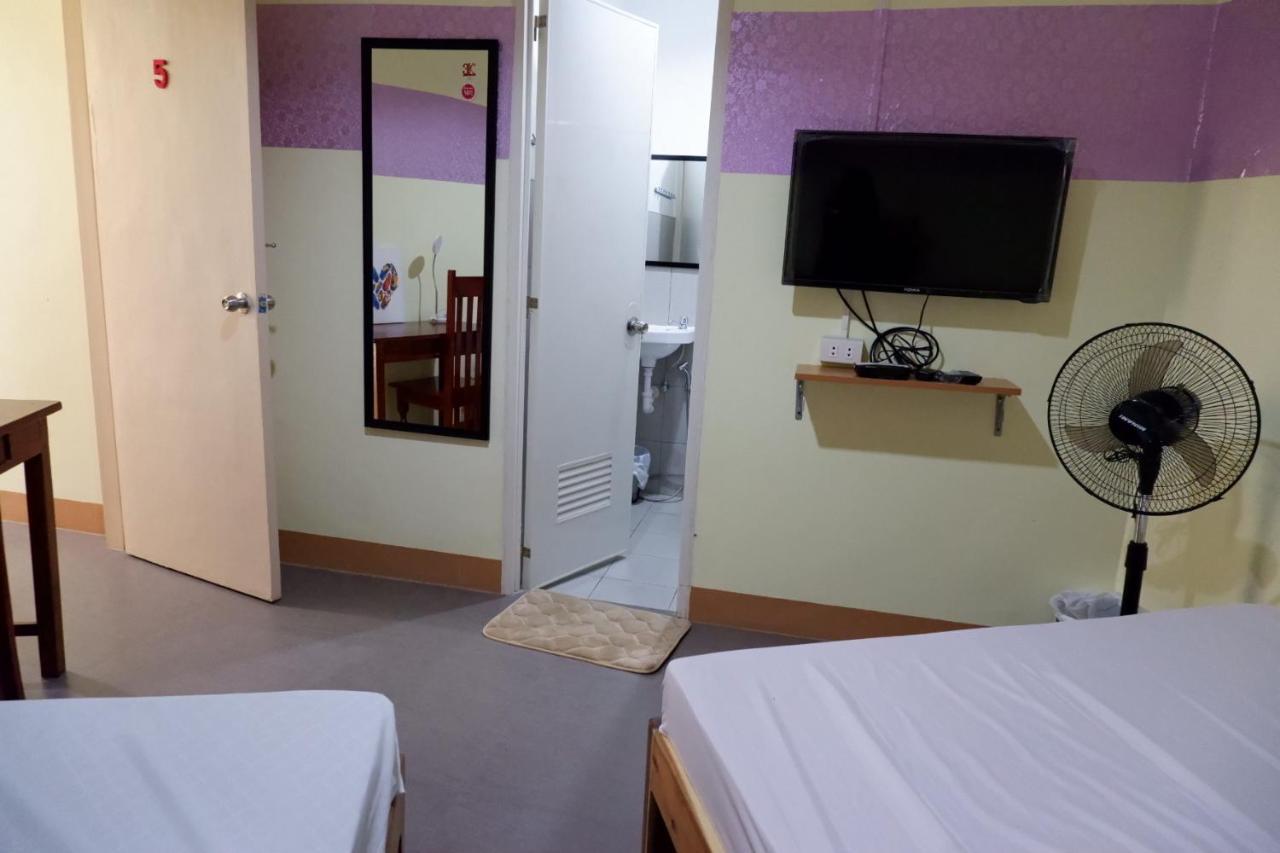 Nellie'S Place Puerto Princesa Ngoại thất bức ảnh